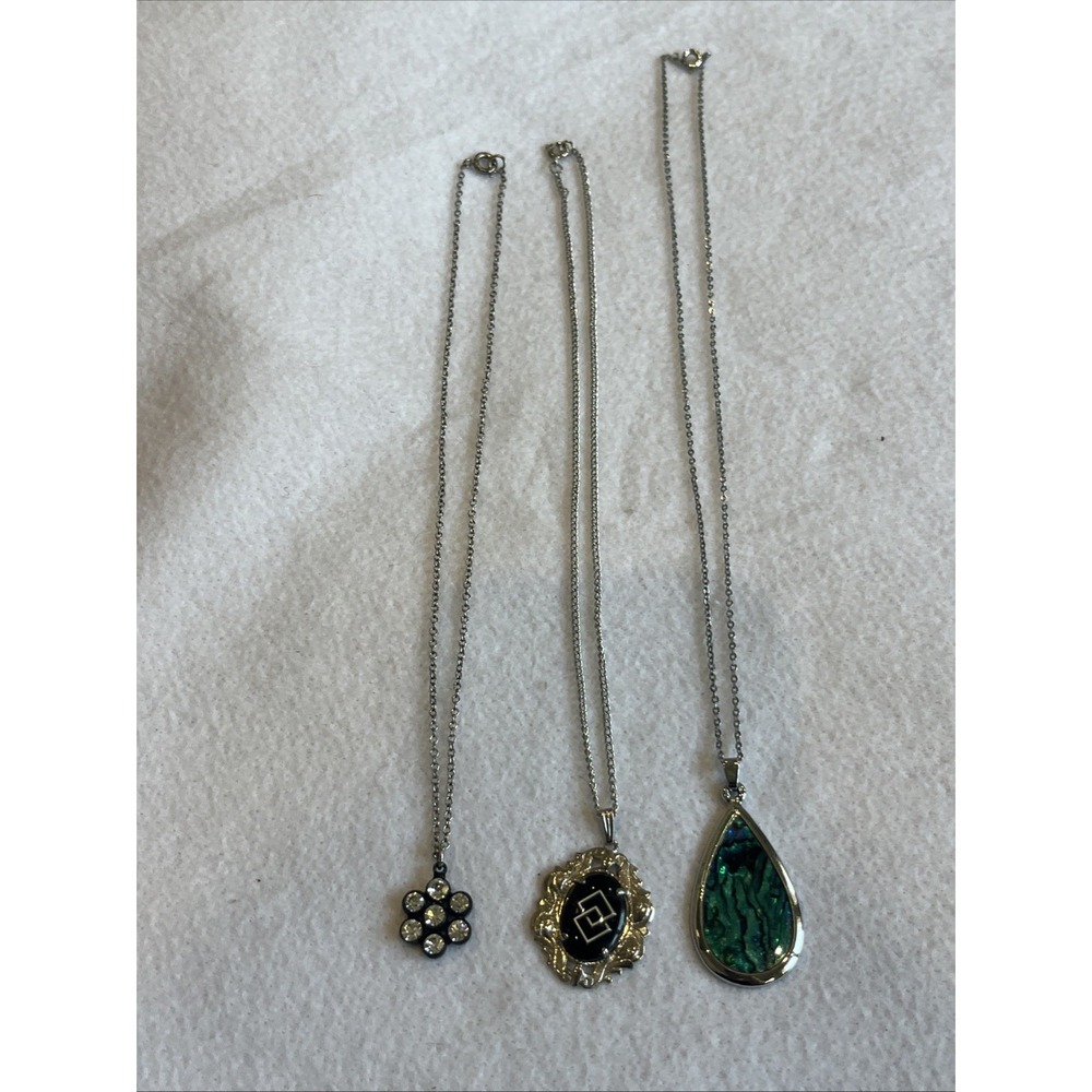 Womens Fashion Jewerly Silver Toned Black And Green Necklaces 3 Piece